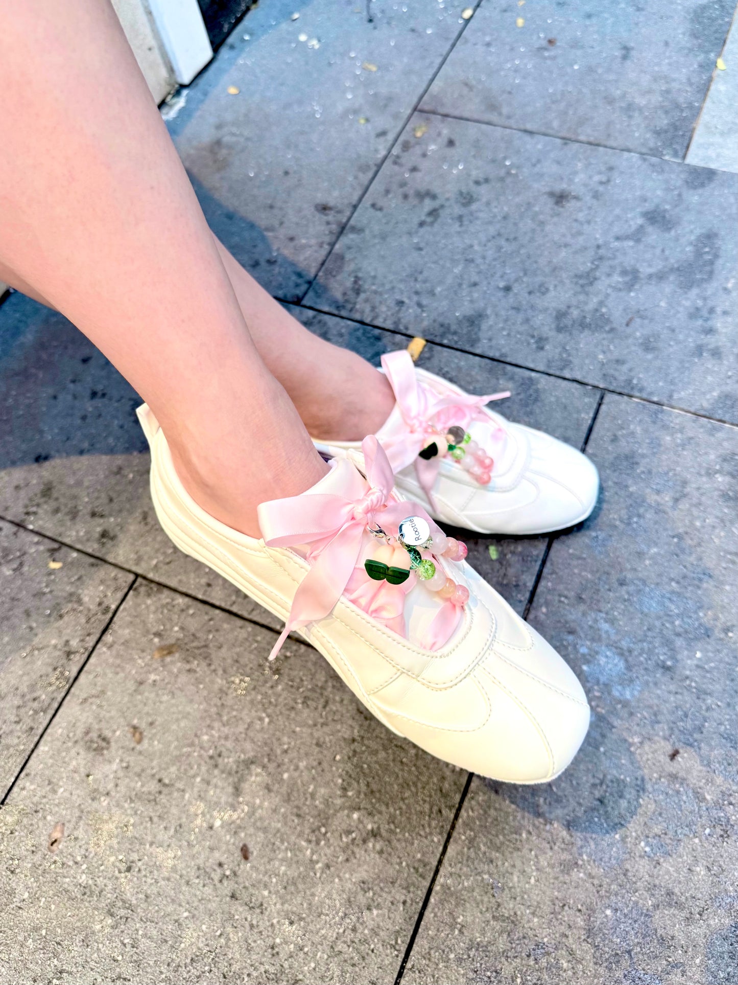 甜蜜香桃鞋帶吊飾套裝